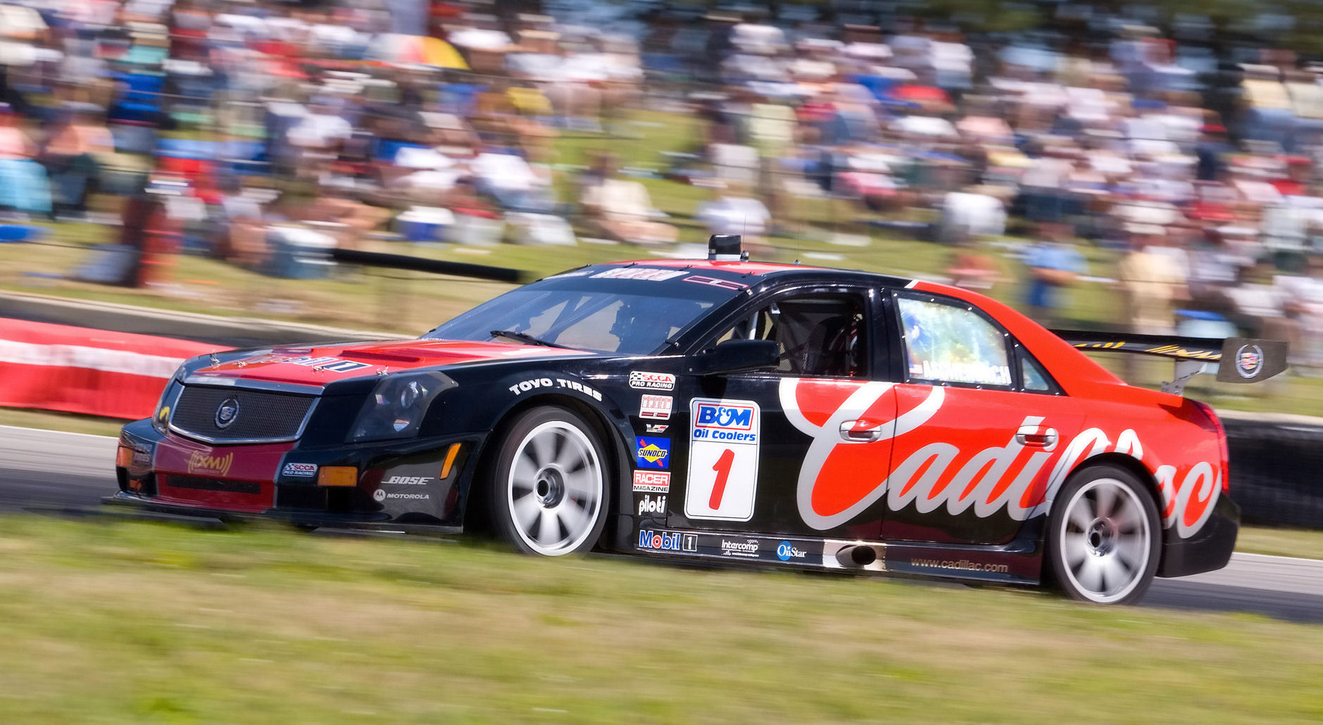 CADILLAC_CTS-V_RACING_2007_03