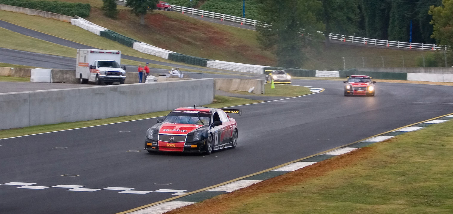 CADILLAC_CTS-V_RACING_2007_25