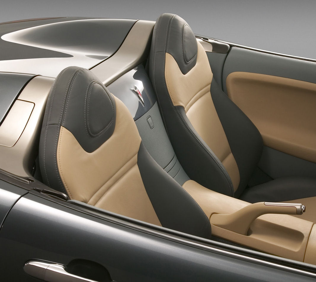 PONTIAC_SOLSTICE_ROADSTER_2006_IN_03